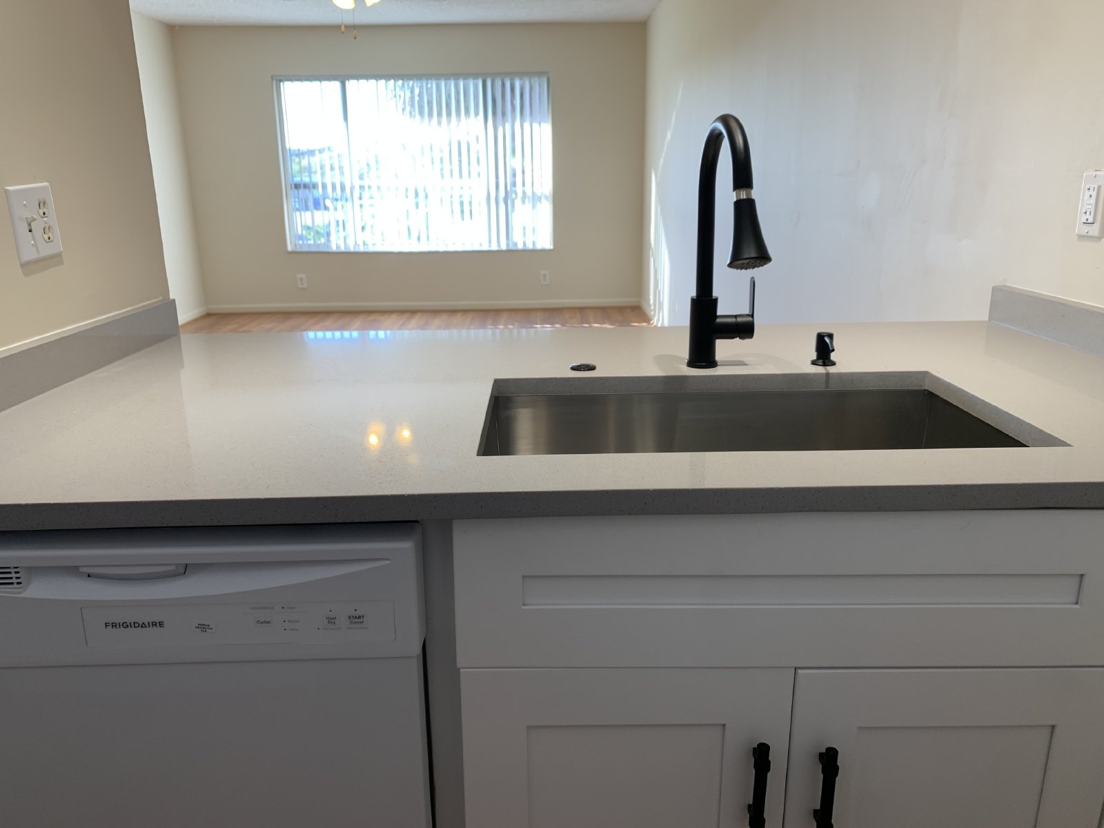 2/2 Unit Coral Springs property image