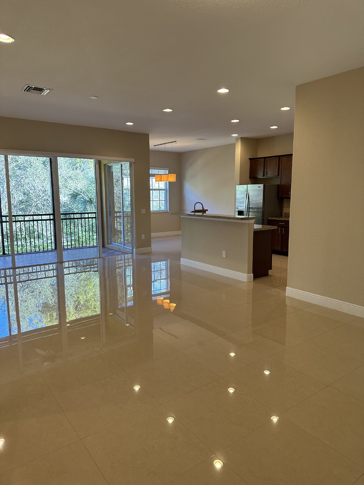 Beautiful Townhouse in Parkland property image