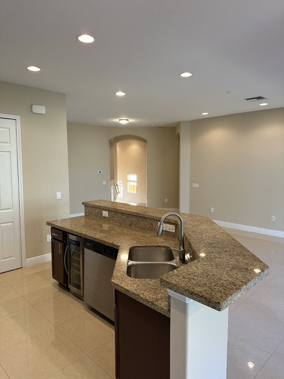Beautiful Townhouse in Parkland property image